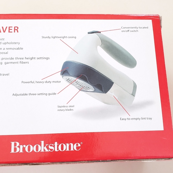 Brand New Brookstone Fabric Shaver - Great Gift! - Picture 4 of 7